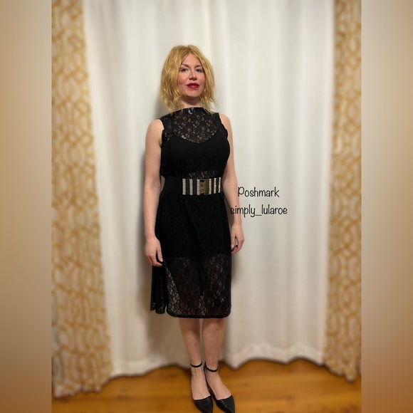 LuLaRoe Black Lace Joy Vest - Picture 4 of 6